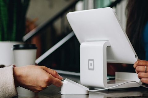 关店、退烧的阵痛期后,新风口再为新零售续命?